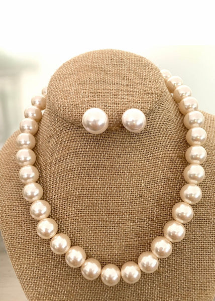 Classic Pearl and Earring Set